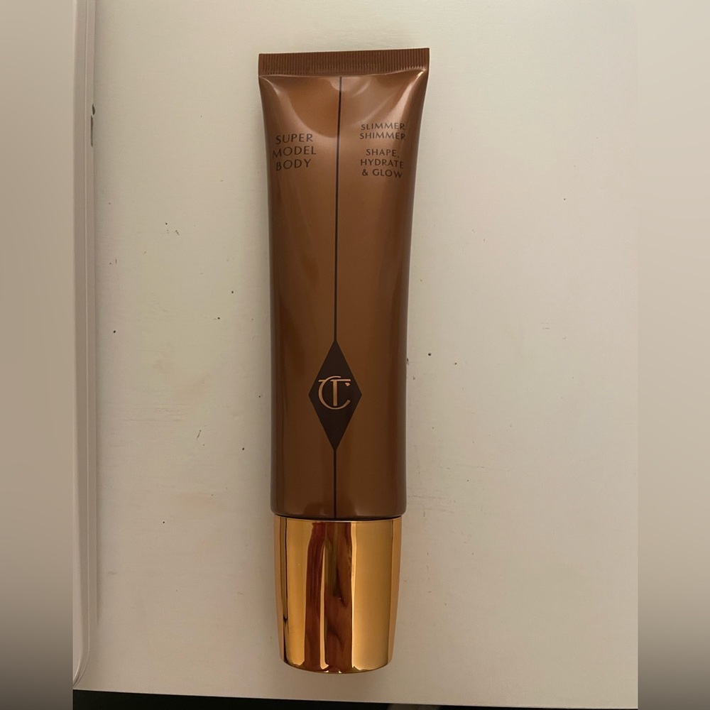 Charlotte Tilbury Supermodel Body Shimmer Highlight